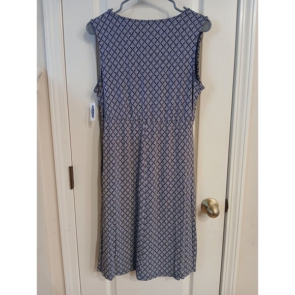 Old Navy Maternity Twist Front Nursing Dress Size M NWT - Picture 5 of 6